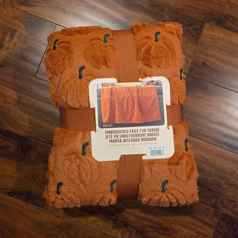 Halloween Ghost & Pumpkin Embroidered Faux Fur Throw Blanket Set 60x70 Viral NEW